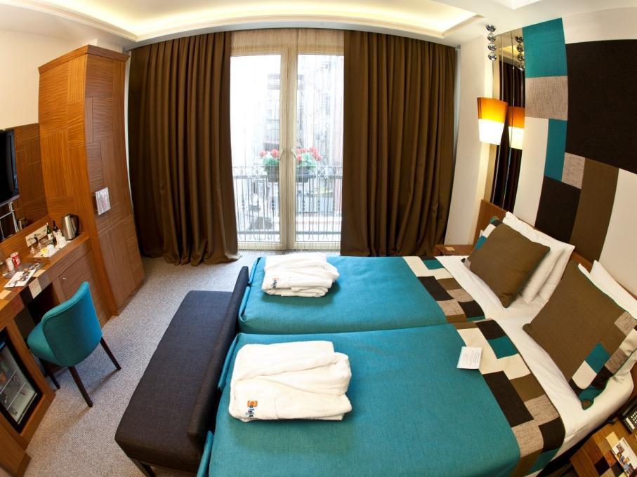 Collage Taksim Hotel Istanbul Eksteriør billede