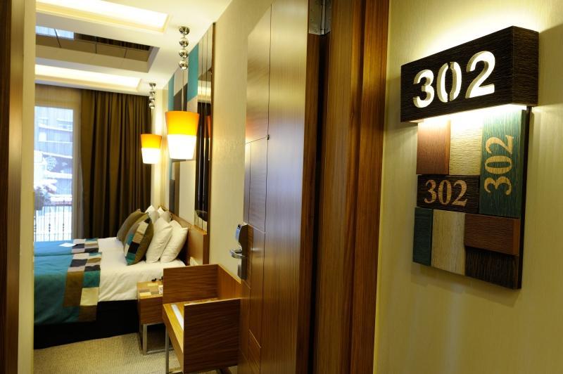 Collage Taksim Hotel Istanbul Eksteriør billede